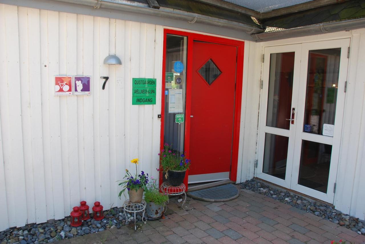 Quistgaarden Bed & Breakfast Spjellerup Exterior photo