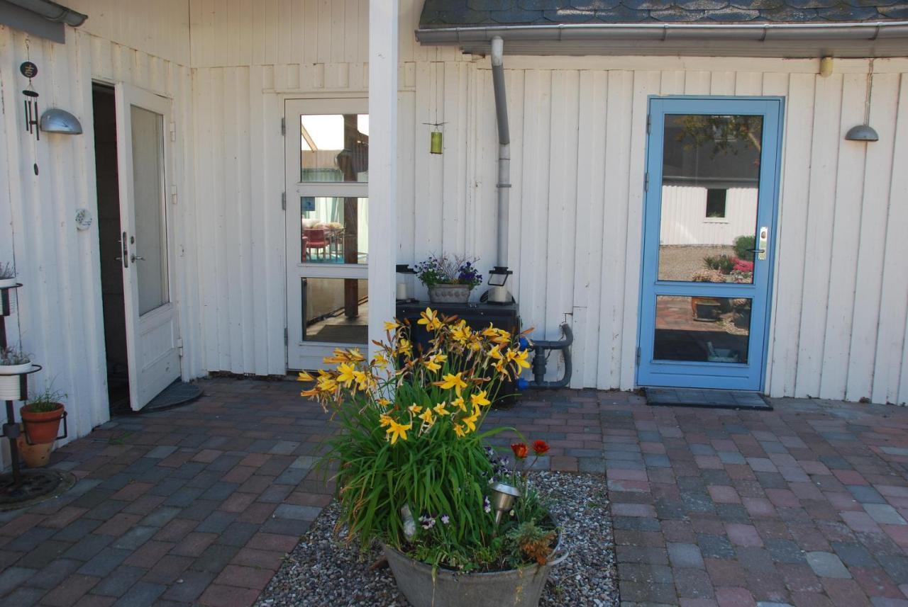 Quistgaarden Bed & Breakfast Spjellerup Exterior photo