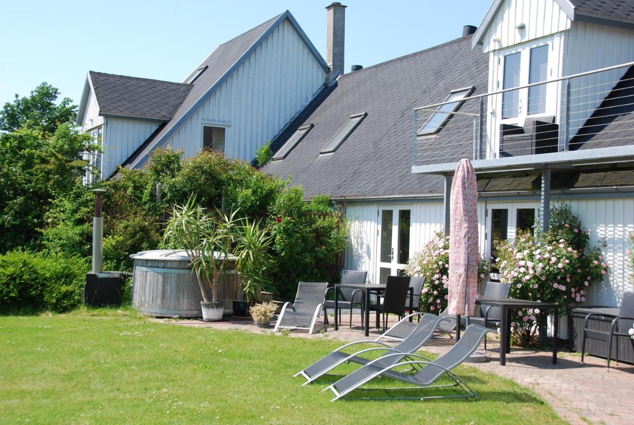 Quistgaarden Bed & Breakfast Spjellerup Exterior photo